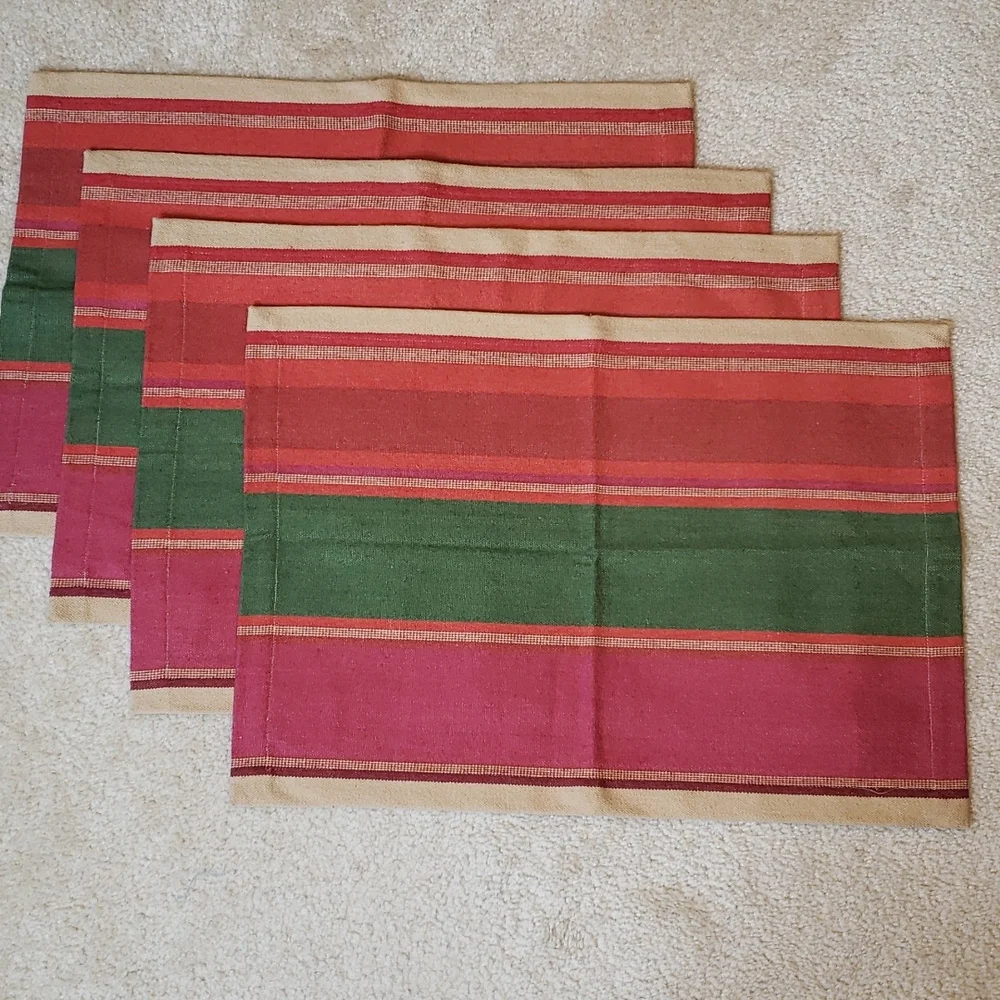 Pottery Barn NWT HERMOSA Stripe Placemats Set of 4